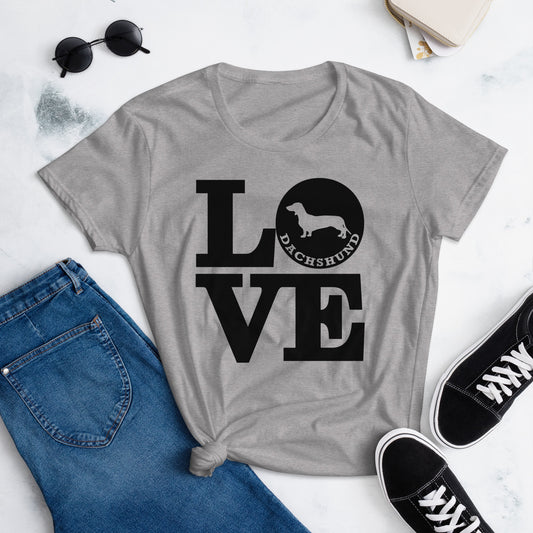 Love Dachshund Women's short sleeve t-shirt