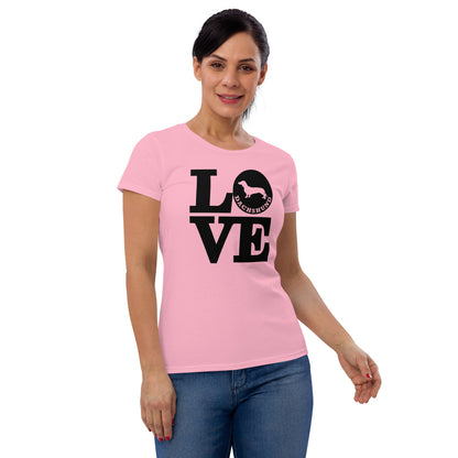 Love Dachshund Women's short sleeve t-shirt